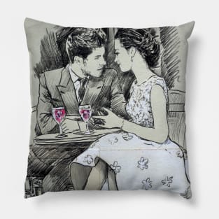 Cafe rendezvous Pillow