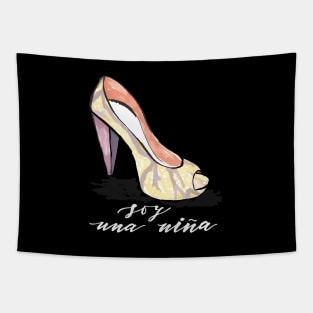 Hand drawn shoe with phrase Soy una nina, spanish Tapestry