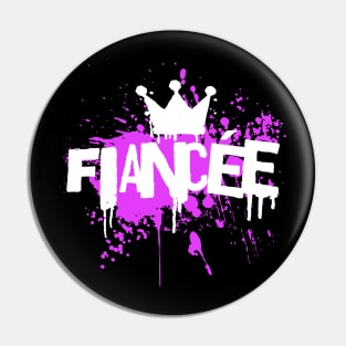 Fiancee - street art Pin