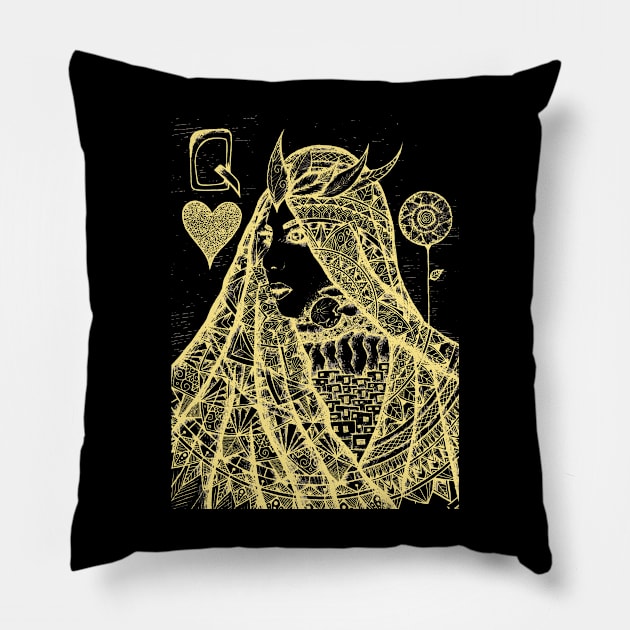 queen of hearts Pillow by Lamink