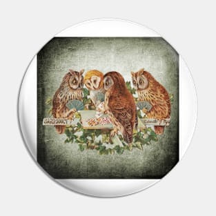 Smooth Poker Owls Pin