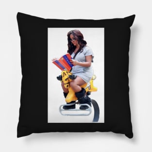 Snooki Reading Pillow