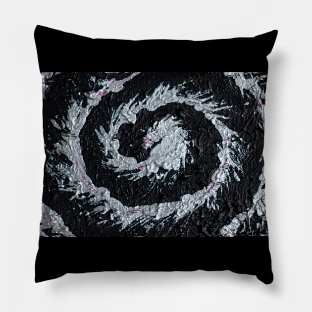 The dragon Pillow by ArtbiteCrafts