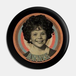 Annie 1982 Pin