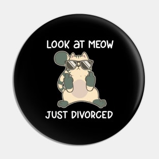 Divorce Sarcastic Meme Joke Fun Divorcee Quotes Party Gift Pin