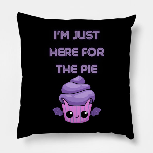 Im just here for the pie thanksgiving Pillow by Nanouche