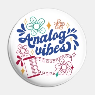 Retro Photographer Vintage Analog Vibes Pin