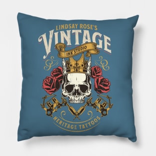 Vintage tattoo retro style skull distressed Pillow