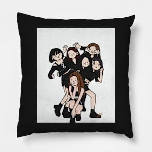 Le sserafim ot6 illustration Pillow