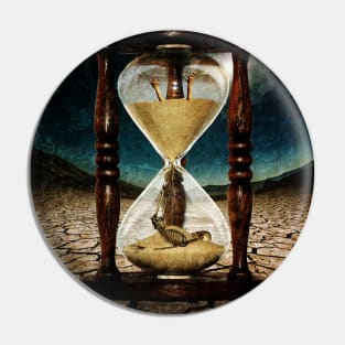 Sands of Time ... Memento Mori Pin