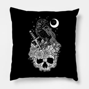 Crow with skull Pillow