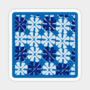 blue and white pattern flowers Magnet