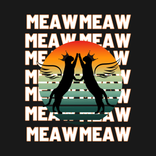 dance with meaw T-Shirt