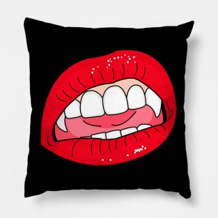 Vampire kiss Pillow