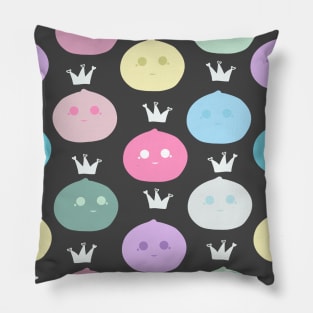 Mochi Queen pattern Pillow