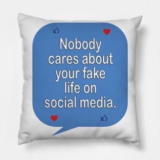 Social media is not real life - inspirational t-shirt gift idea Pillow