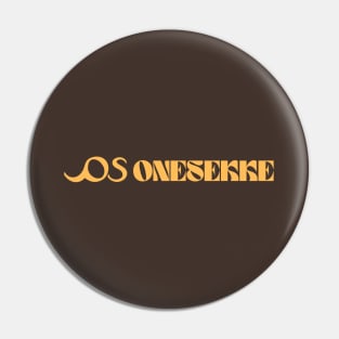 Onesekke Oranje Pin