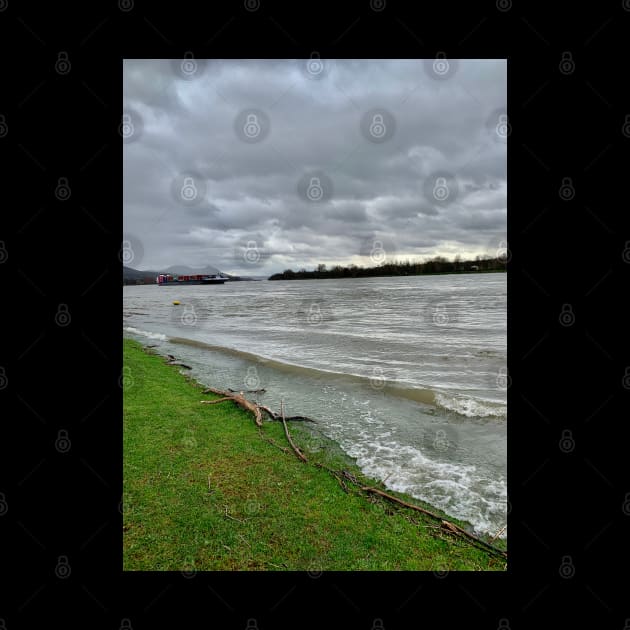 Rhine River - Taken in Bonn Cologne by isstgeschichte