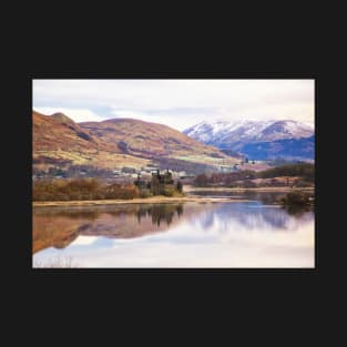 Kilchurn Castle Reflections T-Shirt