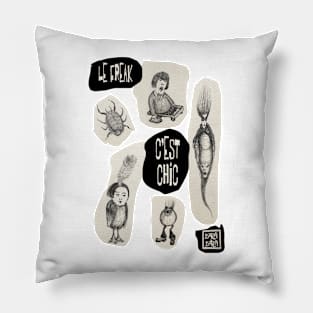 le freak c'est chic Pillow