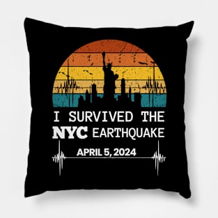 I Survived the NYC Earthquake April 5, 2024 Memorabilia, New York City Skyline Statue of Liberty, Vintage Distressed Retro Sunset Pillow