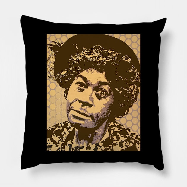 VINTAGE - La Wanda BLOG Pillow by bebekbobok