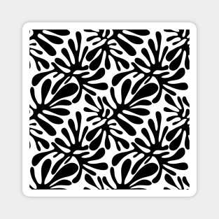 Black and white abstract shape pattern Magnet