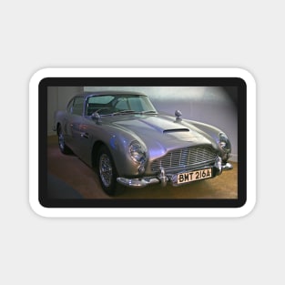 Aston Martin DB5 Magnet