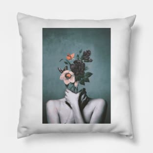 inner garden 3 Pillow