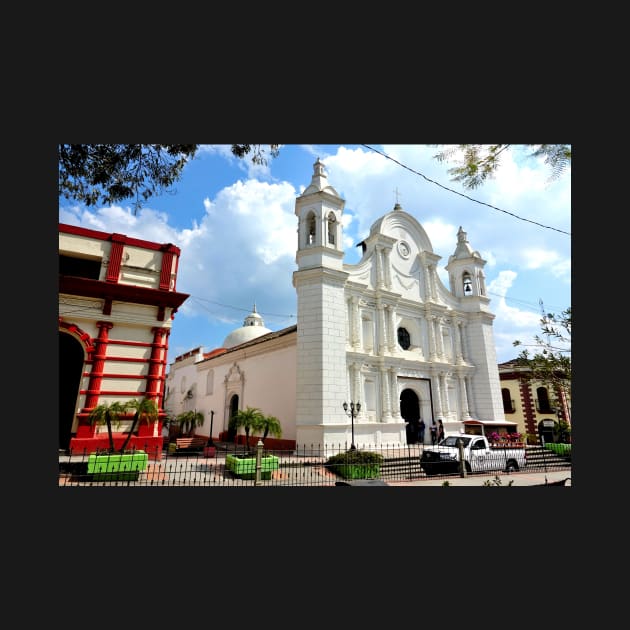 Honduras - Eglise de Santa Rosa de Copán by franck380