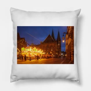 Christmas market, Bremen, winter, dusk Pillow