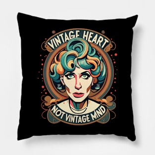 Vintage heart Pillow