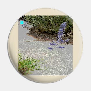 lone lavender Pin