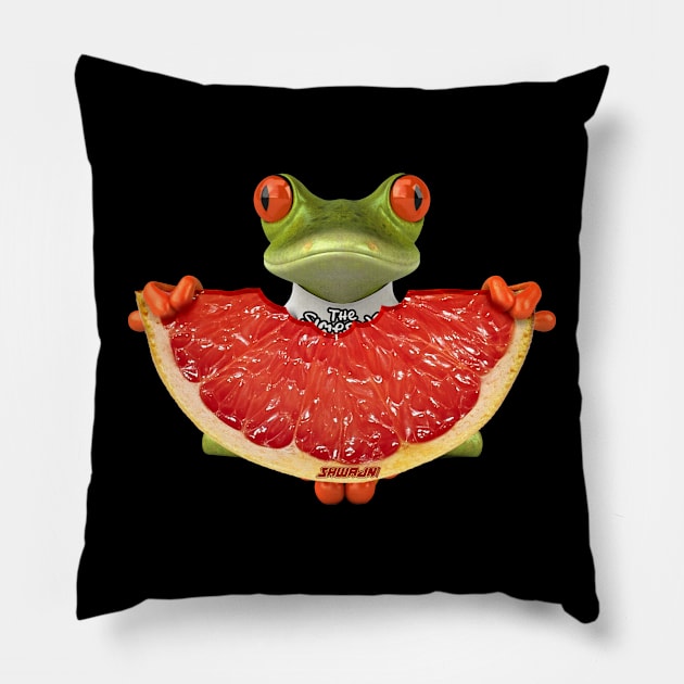 Le grenouille mange le pamplemousse Pillow by Shwajn-Shop