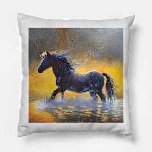 morning gallop Pillow