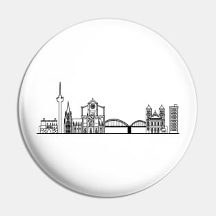 Cologne Skyline in black with details Pin