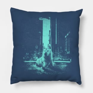 wolf city vintage 80s style retro halftone effect tshirt Pillow