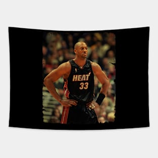 Alonzo Mourning - Vintage Design Of Basketball Tapestry