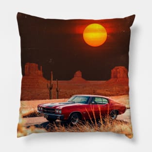 MONUMENT VALLEY. Pillow