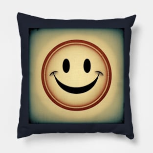 Vintage Happy Smiley Face Retro 80s 90s Aesthetic Pillow