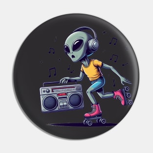 Alien Skates Pin