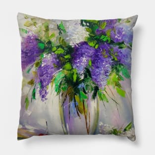 Bouquet of lilac Pillow