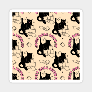 Roll with it Black Cat Pattern in beige Magnet