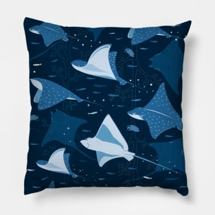 Flying stingrays blue Pillow