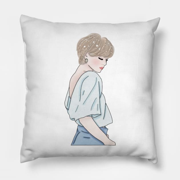 Pretty Woman Pillow by piscoletters