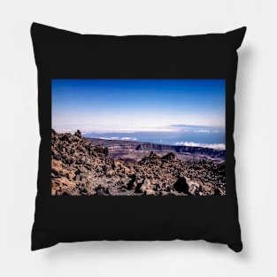 Volcanic crater Pillow