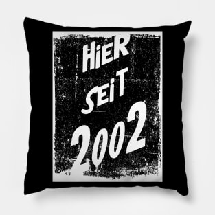 born 2002 birthday present Pillow