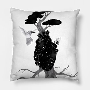 Listen to the trees Pillow