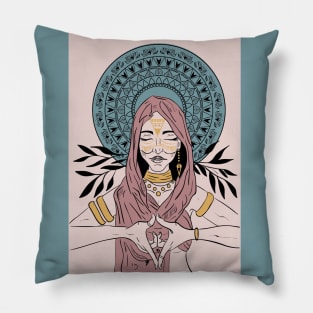 indian woman mandala shamanic Pillow