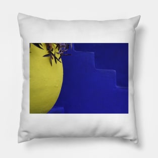 HUGE YELLOW POT (Majorelle Garden, Marrakech,Morocco) Pillow